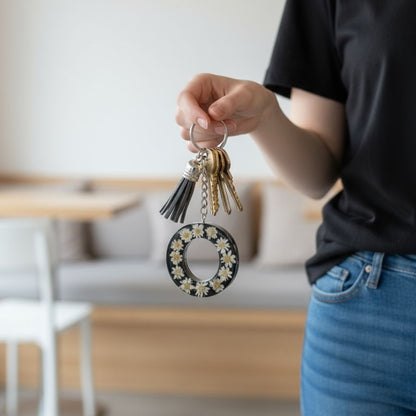 Resin Initial Keychain O  – Natural Dried Flowers