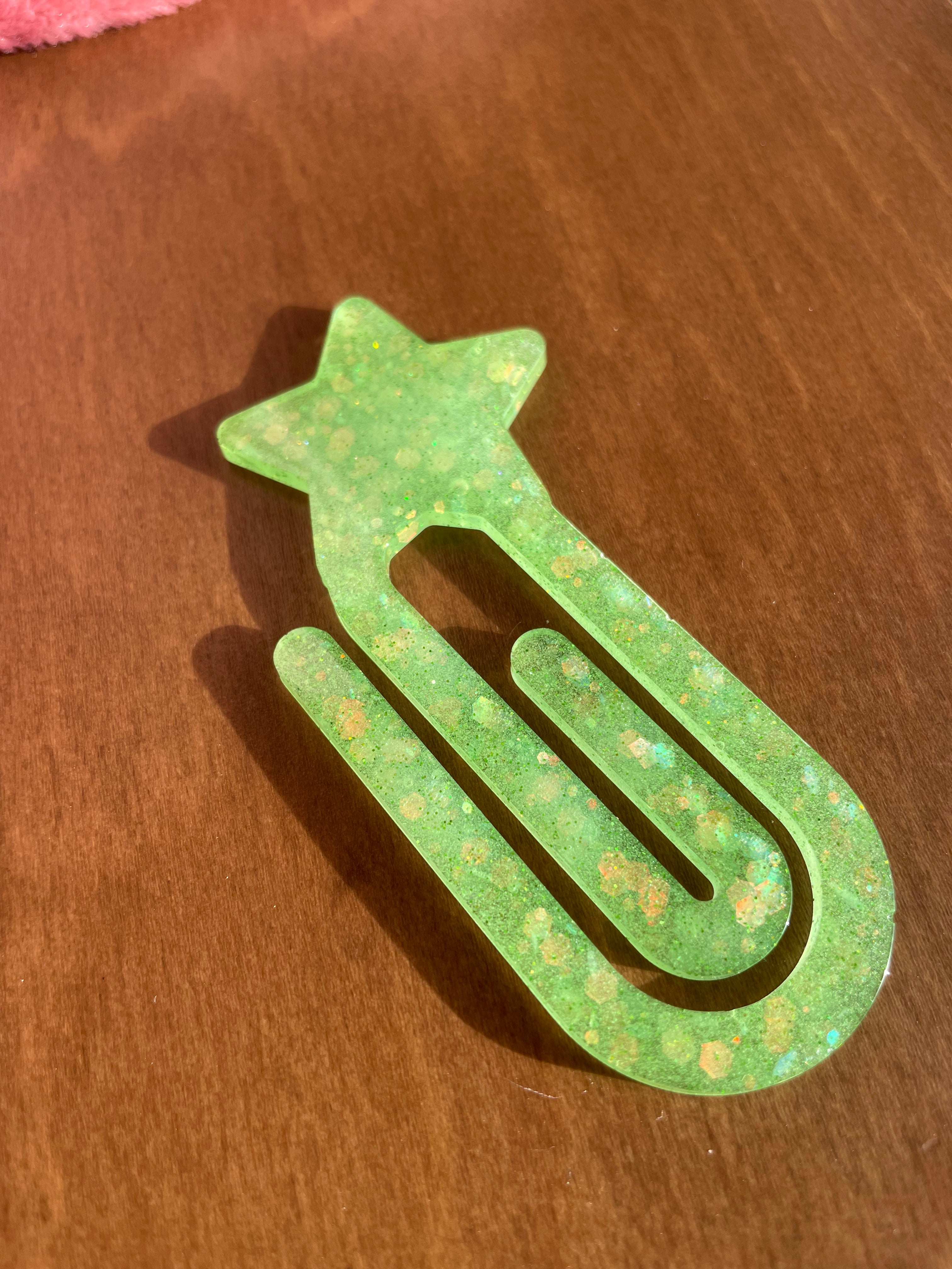Handmade Green Star Resin Paperclip Bookmark