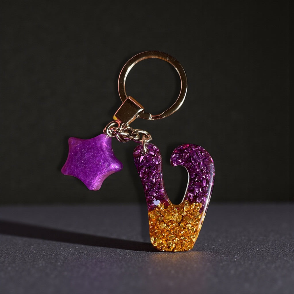 Handmade V Resin Golden Purple Stones Star Keychain