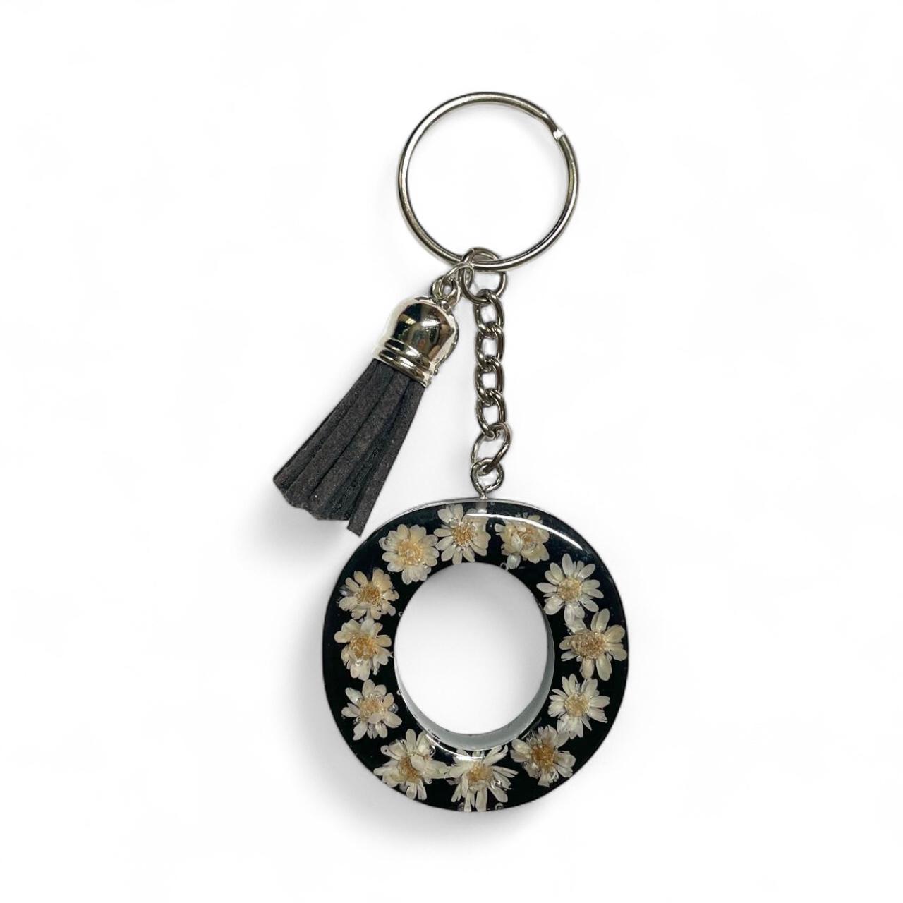 Resin Initial Keychain O  – Natural Dried Flowers