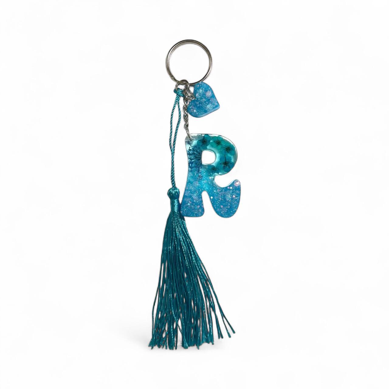 Resin Initial Keychain R – Natural Dried Flowers